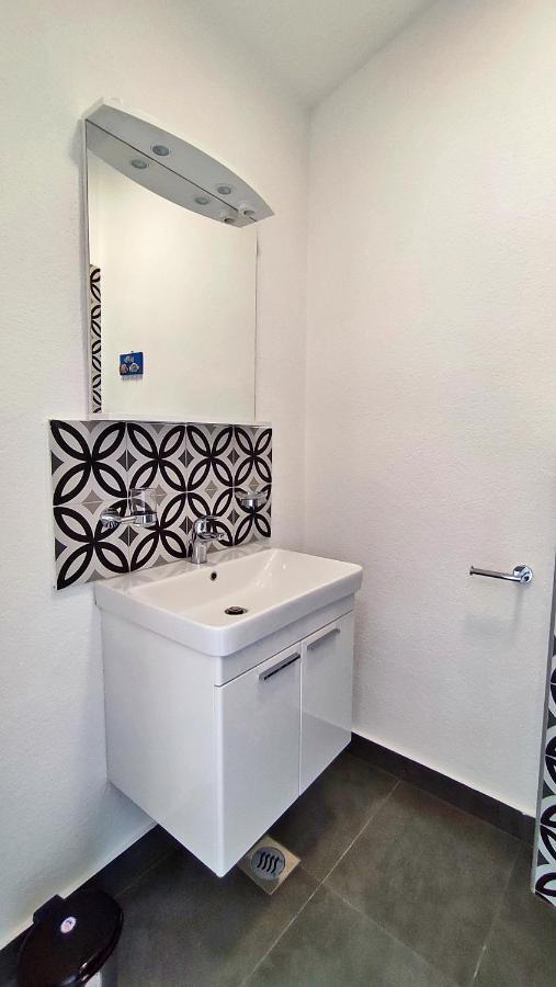 Apartmani Bodo ดริเวนิก ภายนอก รูปภาพ