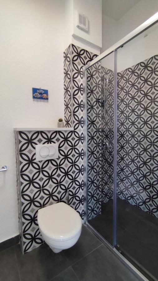 Apartmani Bodo ดริเวนิก ภายนอก รูปภาพ