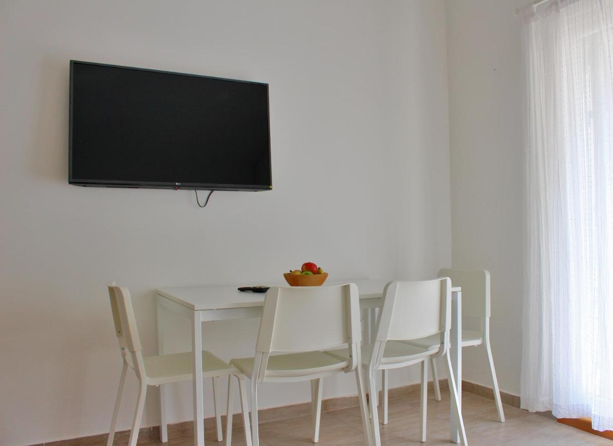 Apartmani Bodo ดริเวนิก ภายนอก รูปภาพ
