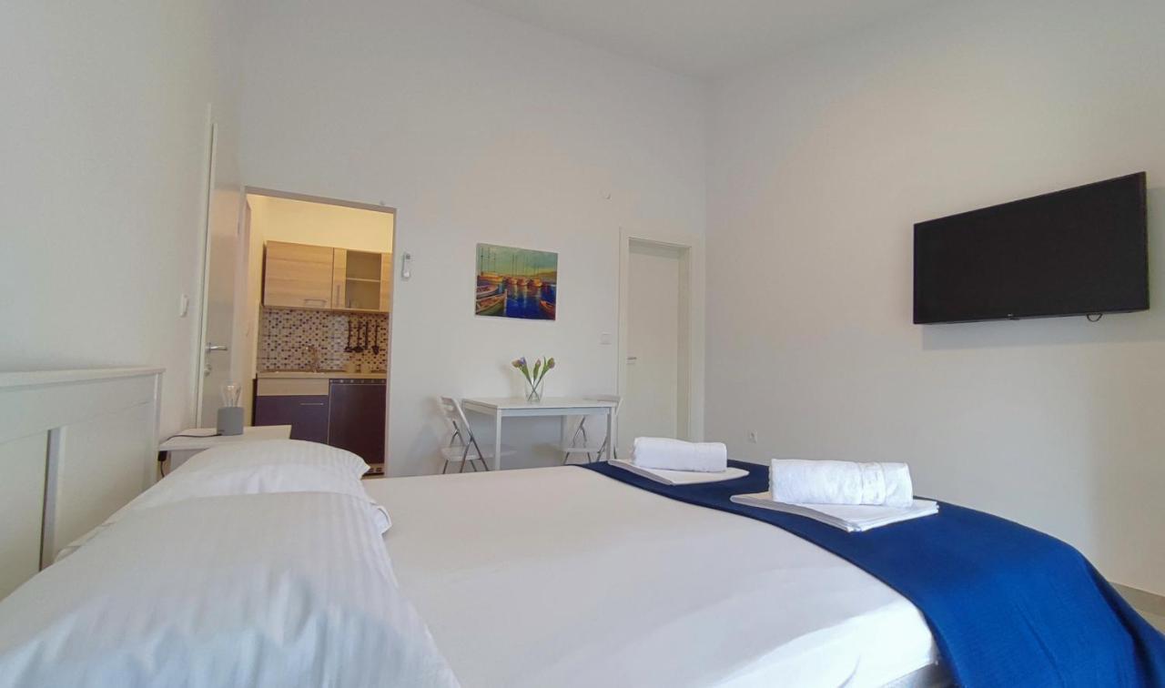Apartmani Bodo ดริเวนิก ภายนอก รูปภาพ