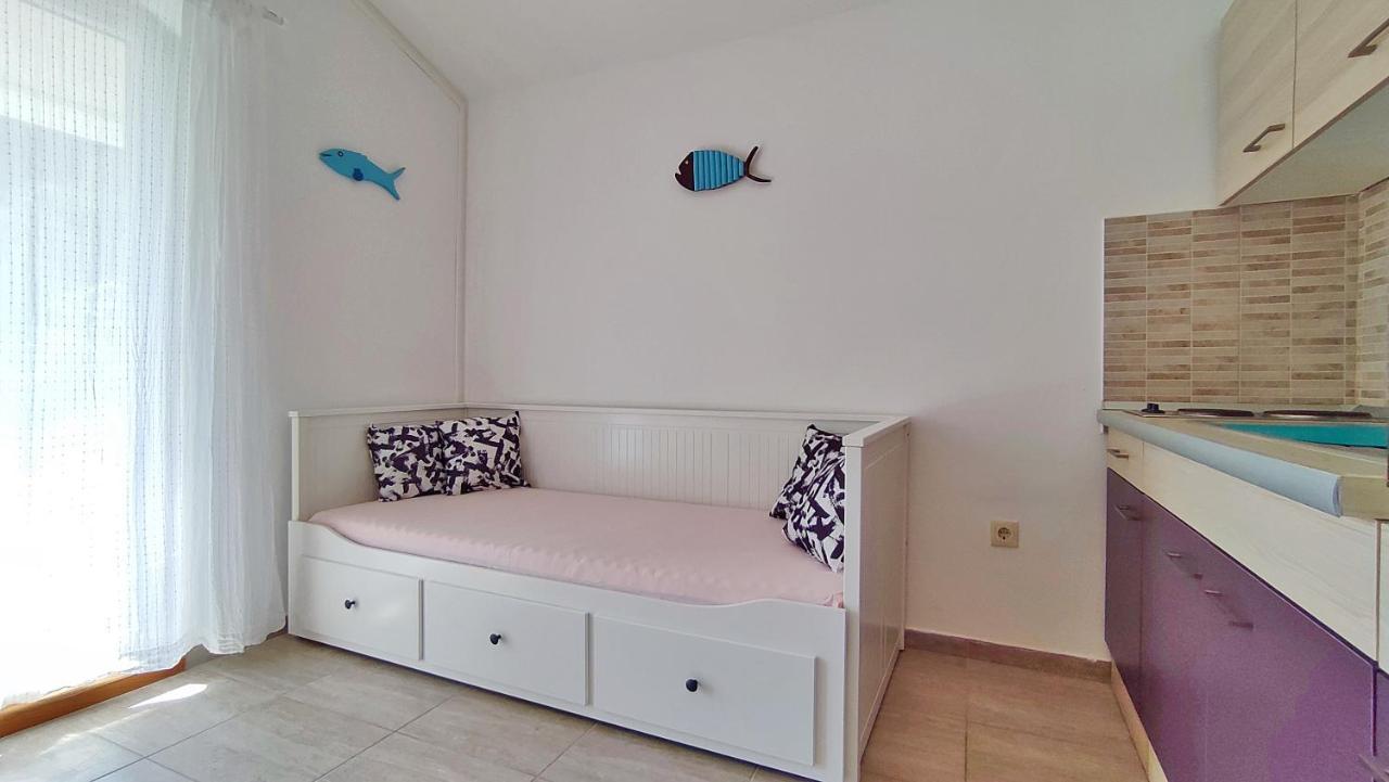 Apartmani Bodo ดริเวนิก ภายนอก รูปภาพ