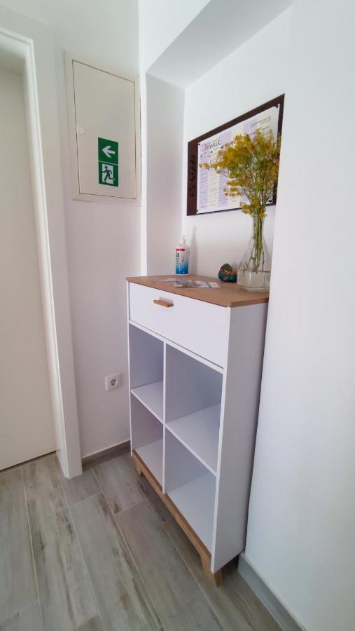 Apartmani Bodo ดริเวนิก ภายนอก รูปภาพ
